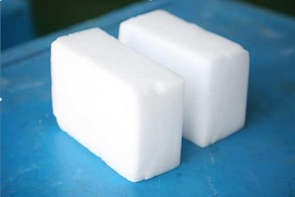干冰直接丟開水里會(huì)怎么樣